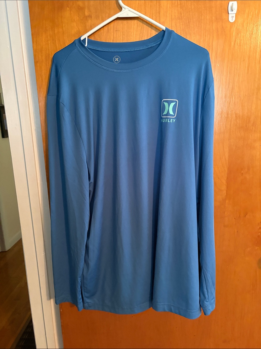 Hurley Men’s Long Sleeve Crew Tee in Blue with Logo